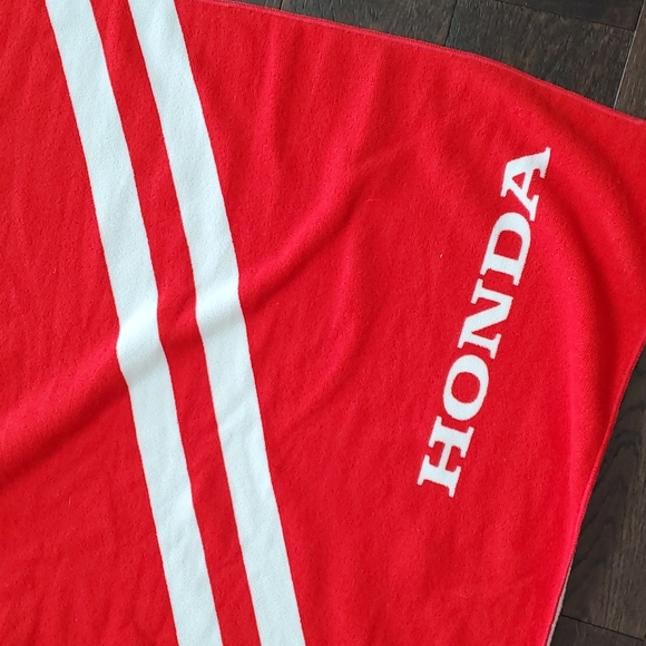 Toronto Blue Jays Microfiber Towel - Picture 3 of 4